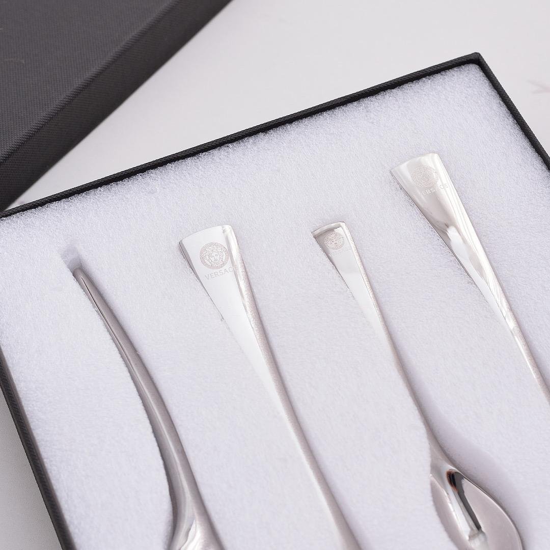 Versace cutlery set for one person, Gold or Silver color - Versace Cutlery | Aleppo Gift UAE